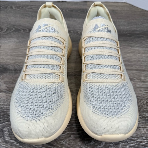 Athletic Propulsion Lab APL Running Shoes Mens Sz9  Techbloom Breeze Vanilla New - Picture 2 of 8